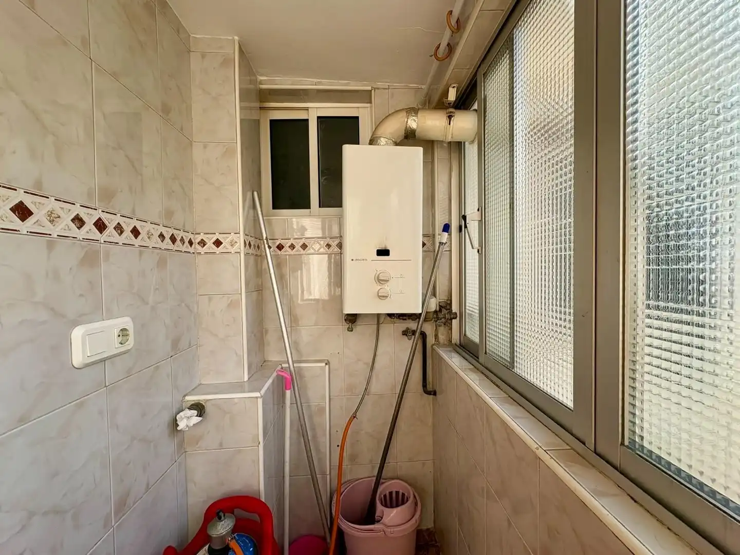 Baño de Piso en venta en Málaga con Aire acondicionado, Terraza y Amueblado
