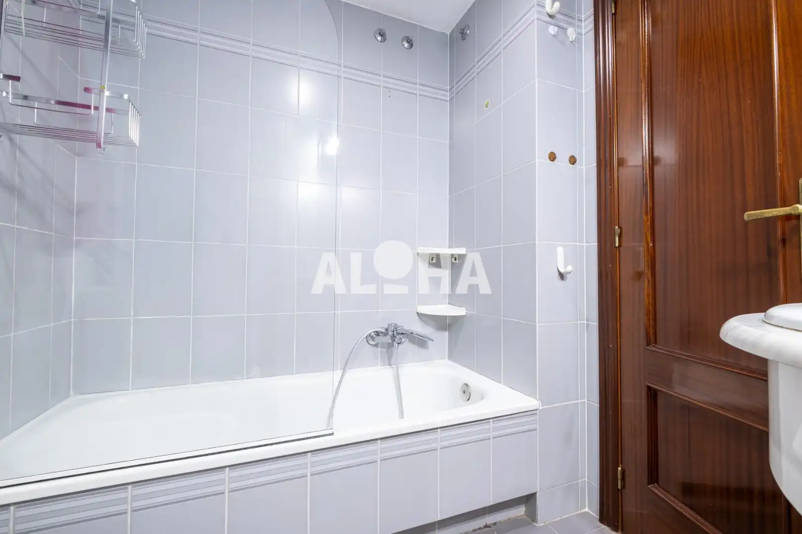 Bathroom of Flat for rent in Moncada  with Air Conditioner, Furnished and Balcony