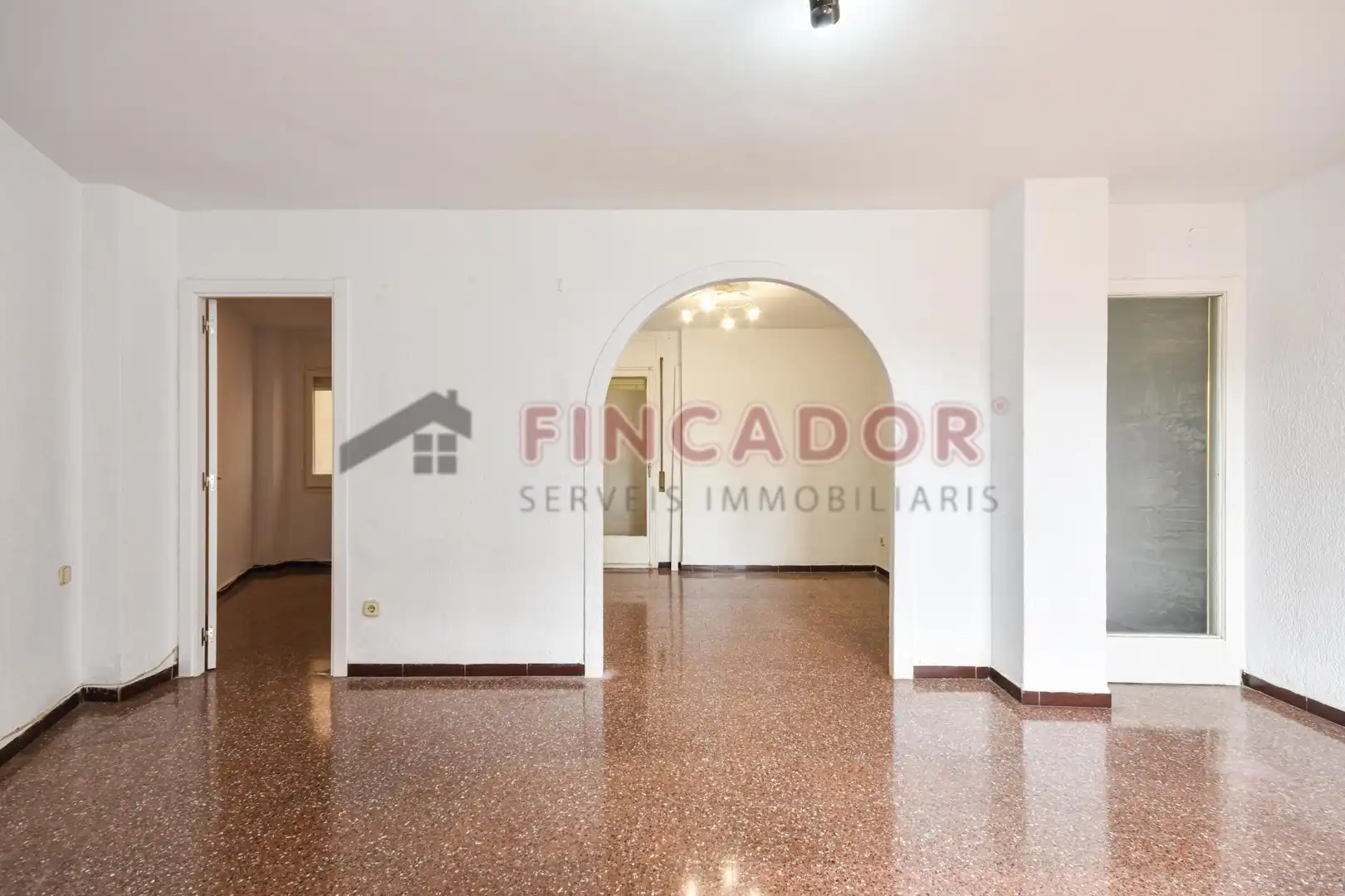 Sala d'estar de Pis en venda en Terrassa amb Balcó