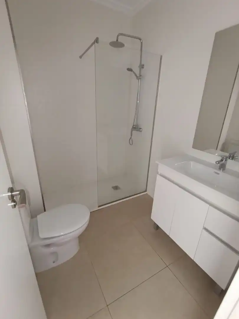Badezimmer von Wohnung zum Verkauf in Linares