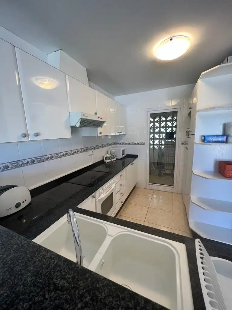 Cocina de Casa adosada de alquiler en Els Poblets con Aire acondicionado, Calefacción y Jardín privado