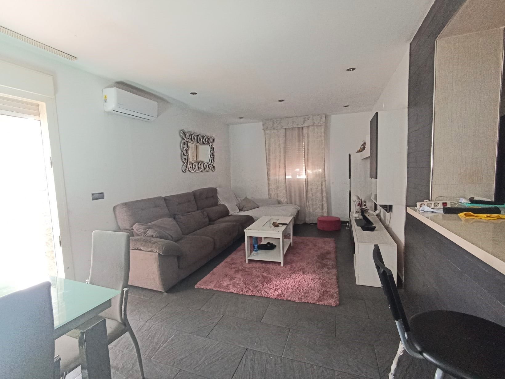 Sala d'estar de Casa o xalet en venda en La Línea de la Concepción amb Terrassa