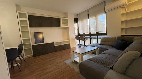 Foto 4 de Piso de alquiler en De Valderrodrigo, Valdezarza, Madrid Capital