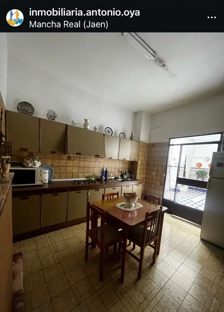 Cuina de Casa o xalet en venda en Mancha Real amb Jardí privat, Terrassa i Traster