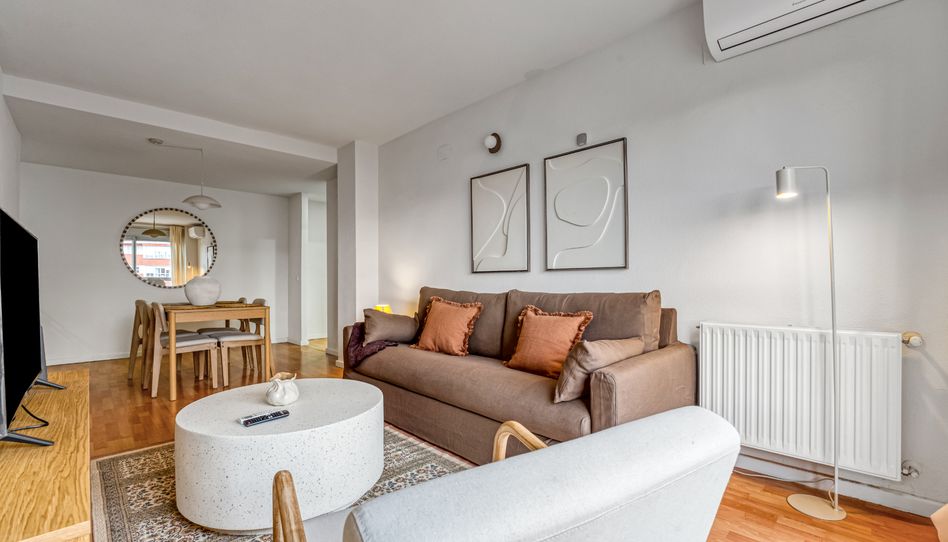 Apartamento de alquiler en Calle del Pintor Ignacio de Zuloaga, 8, Sanchinarro - Imagen 2