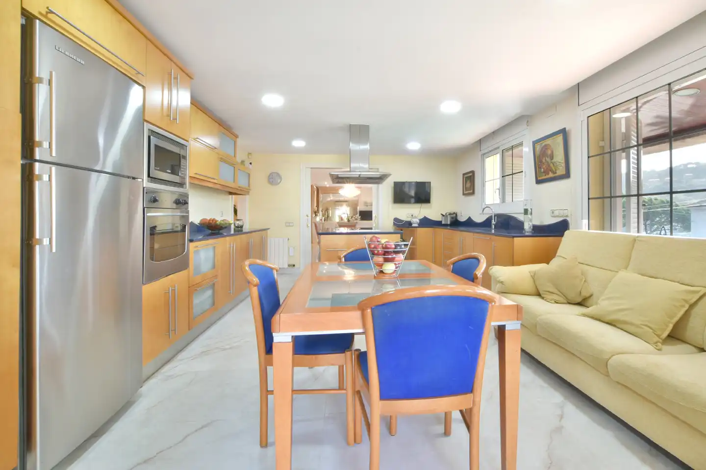 Cocina de Casa o chalet en venta en Sant Fost de Campsentelles con Aire acondicionado, Calefacción y Jardín privado