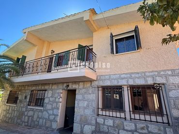 Villa à vendre à Navahondilla