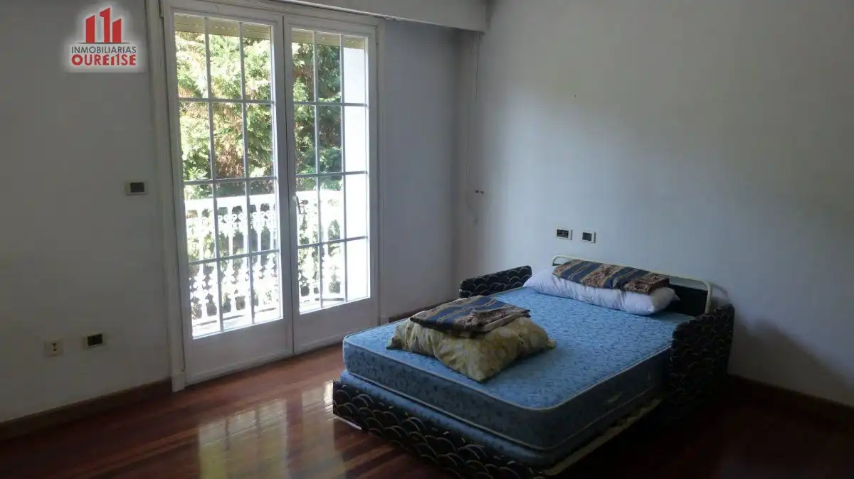 Bedroom of Houses for sale in Ourense Capital   with Heating, Terrace and Storage room