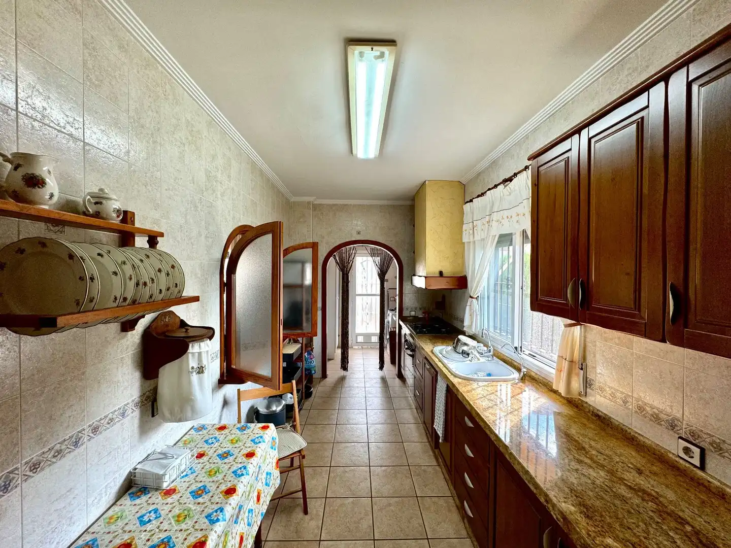 Cocina de Casa o chalet de alquiler en Jacarilla con Jardín privado, Terraza y Trastero