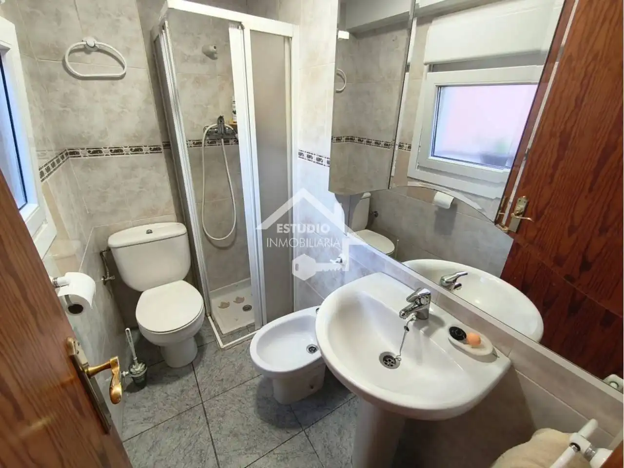Bathroom of Houses for sale in Alesanco  with Heating, Private garden and Furnished