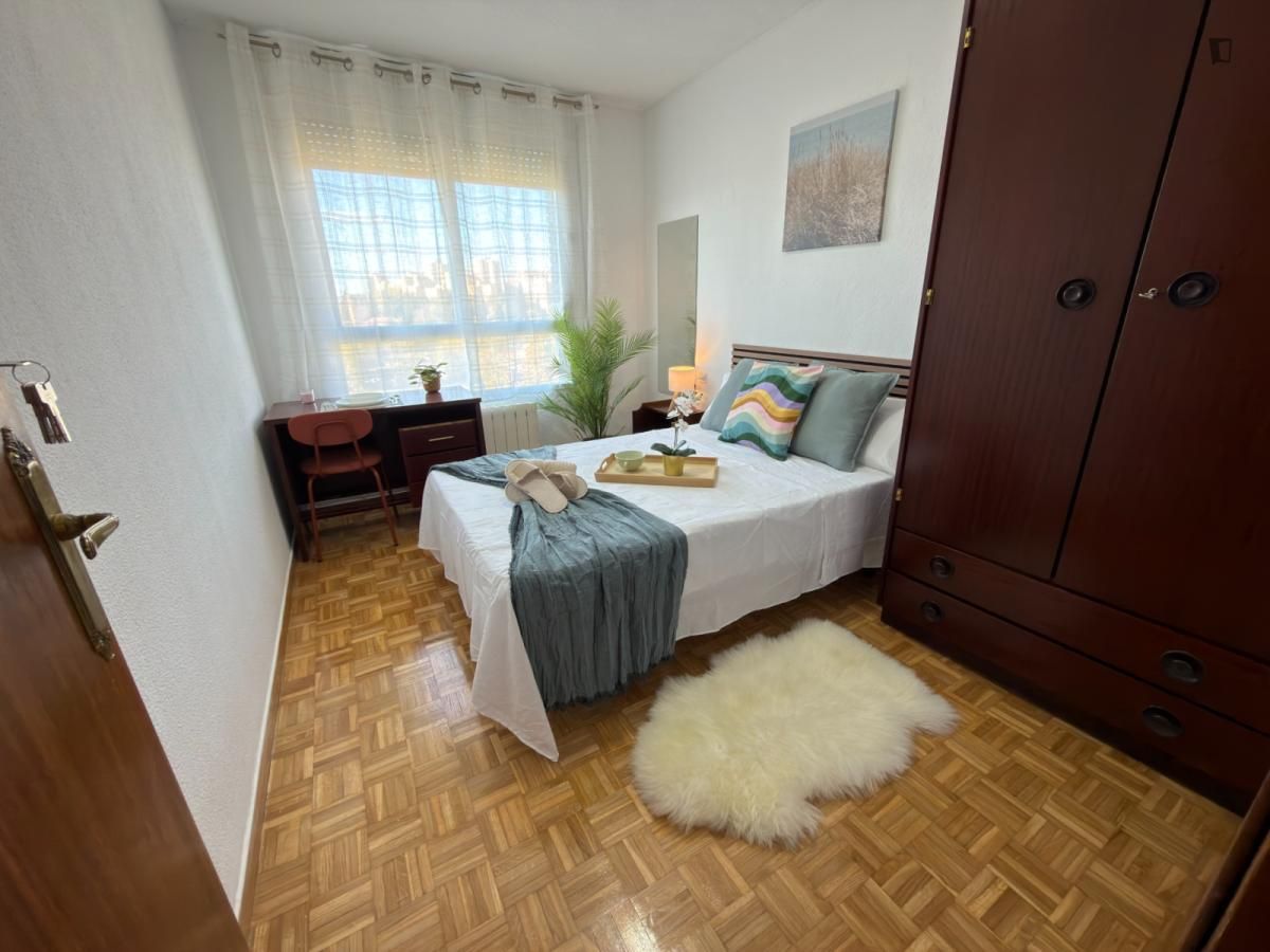 Bedroom of Apartment to share in  Madrid Capital  with Heating, Furnished and Oven
