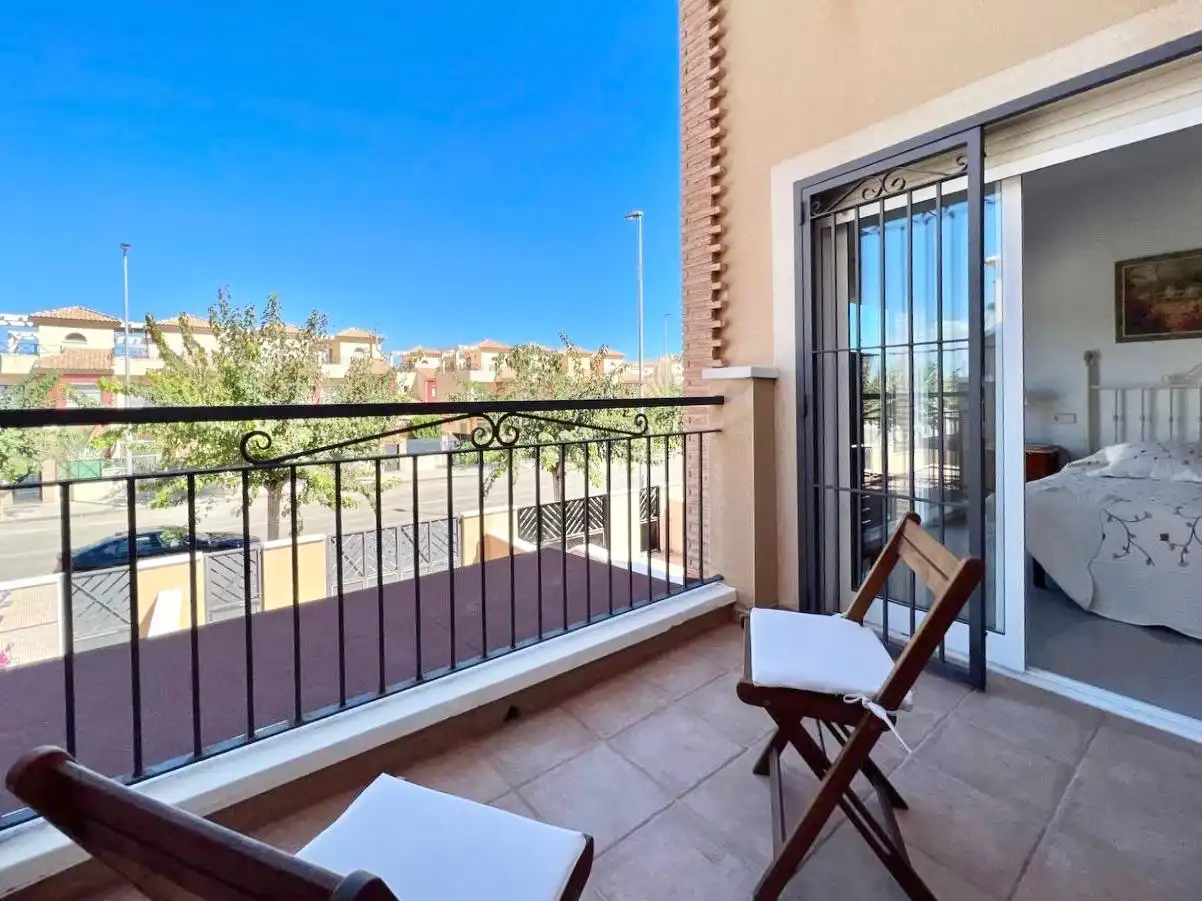 Terraza de Casa adosada de alquiler en Pilar de la Horadada con Aire acondicionado, Calefacción y Jardín privado