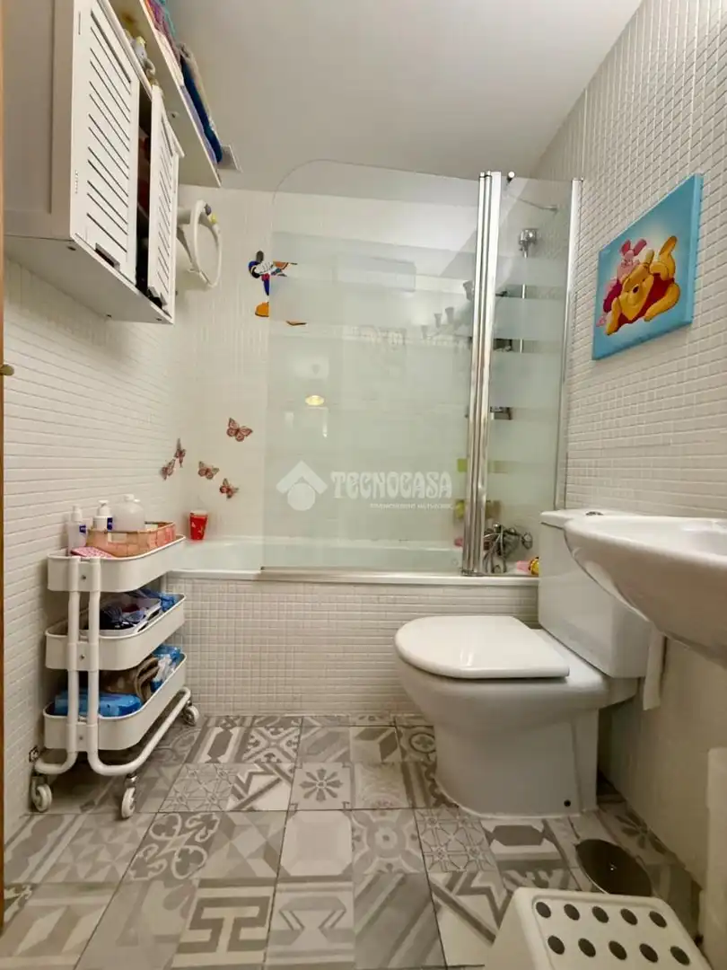 Baño de Piso en venta en Alovera con Aire acondicionado, Calefacción y Terraza