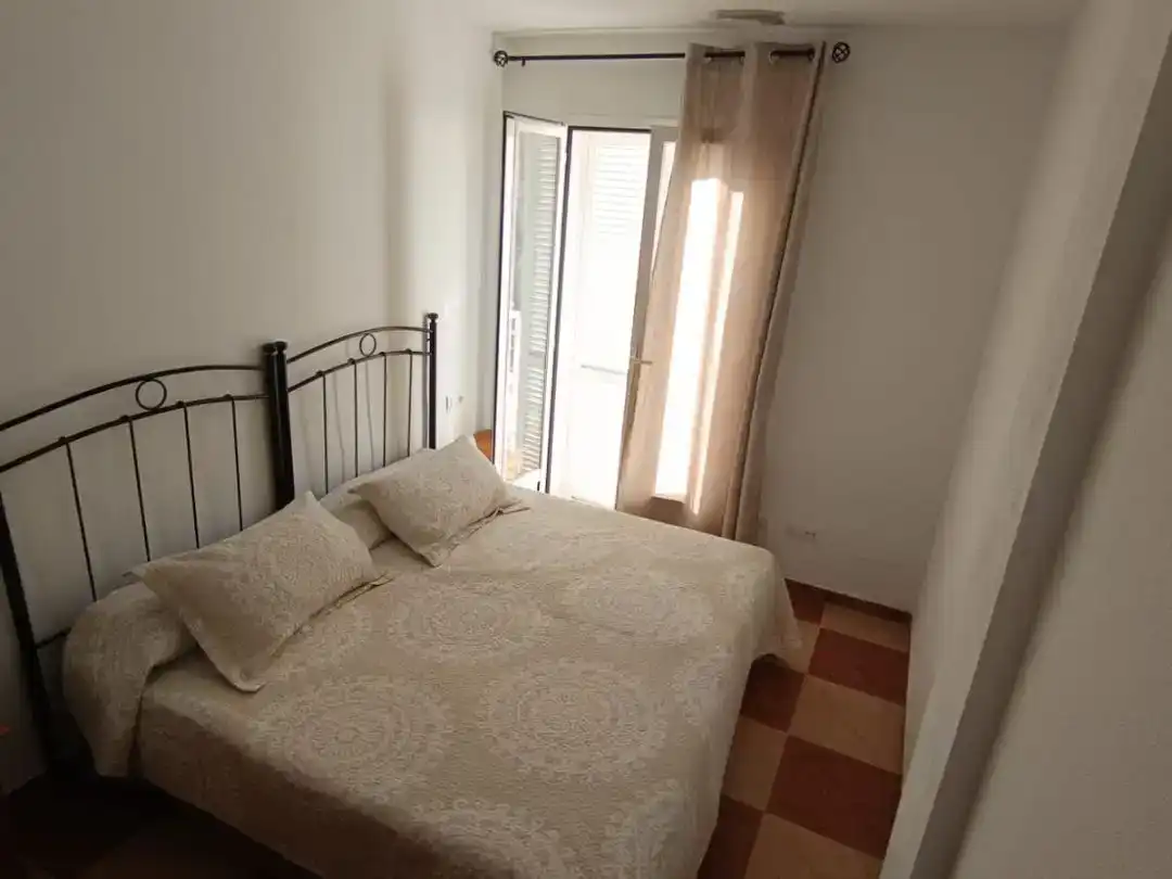 Habitación de Dúplex de alquiler en Garrucha con Aire acondicionado, Piscina y Amueblado