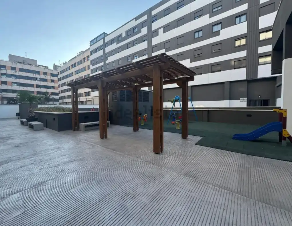 Terrassa de Apartament en venda en Alicante / Alacant amb Aire condicionat, Calefacció i Terrassa