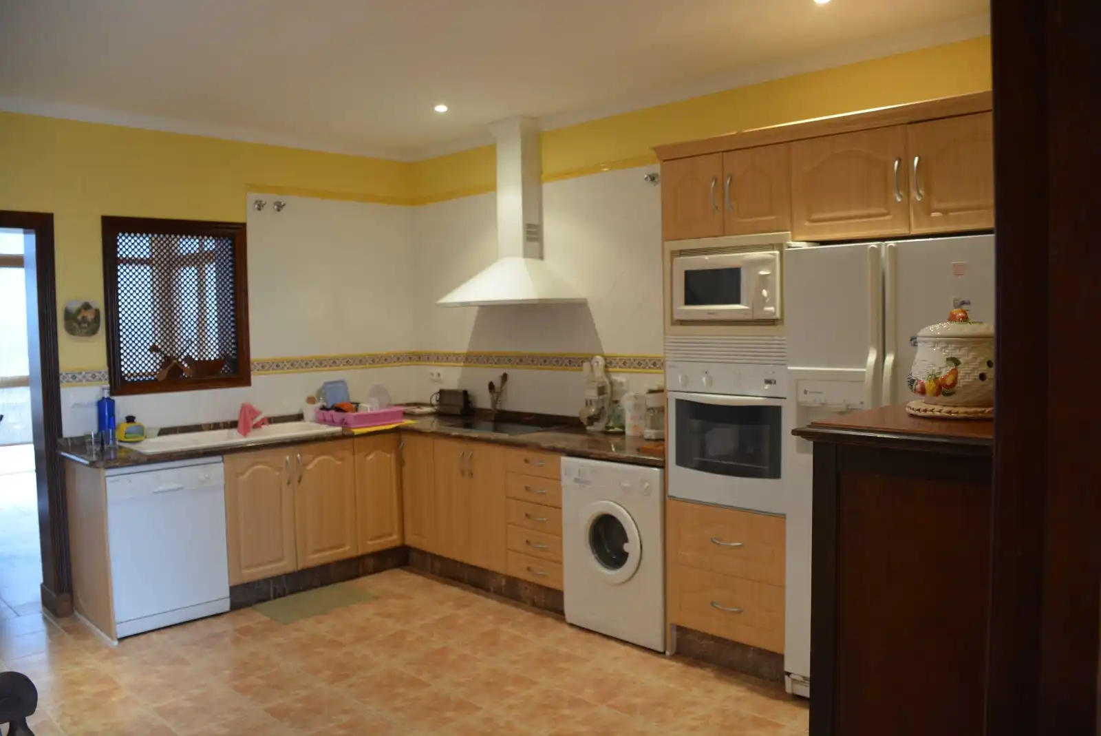 Cuina de Casa o xalet en venda en Medellín amb Aire condicionat, Calefacció i Jardí privat