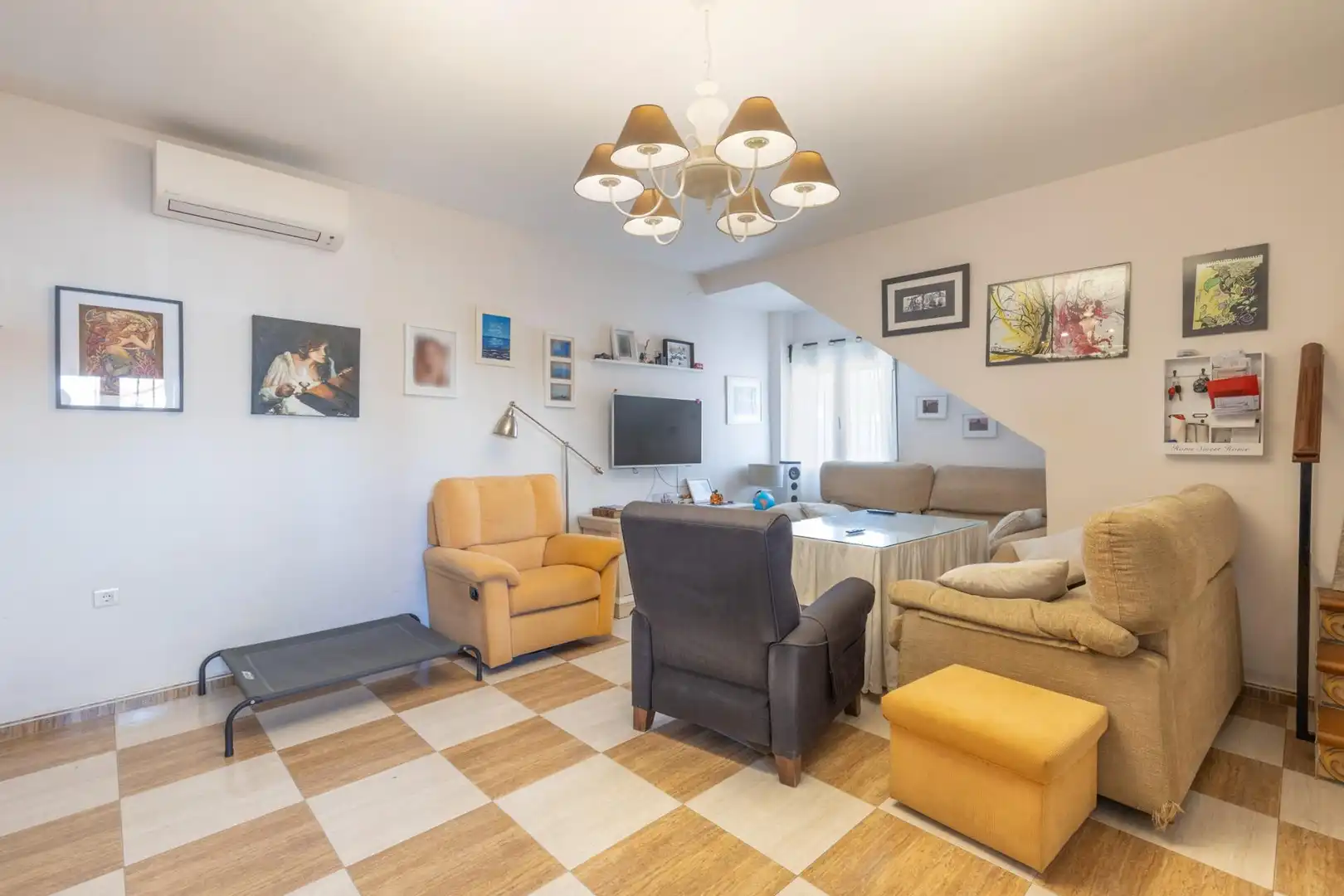 Living room of Houses for sale in Armilla  with Air Conditioner and Terrace