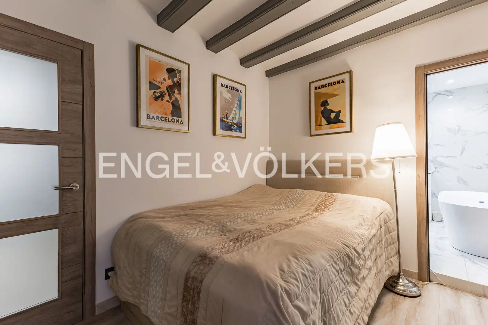 Habitación de Piso en venta en Barcelona con Aire acondicionado, Calefacción y Amueblado