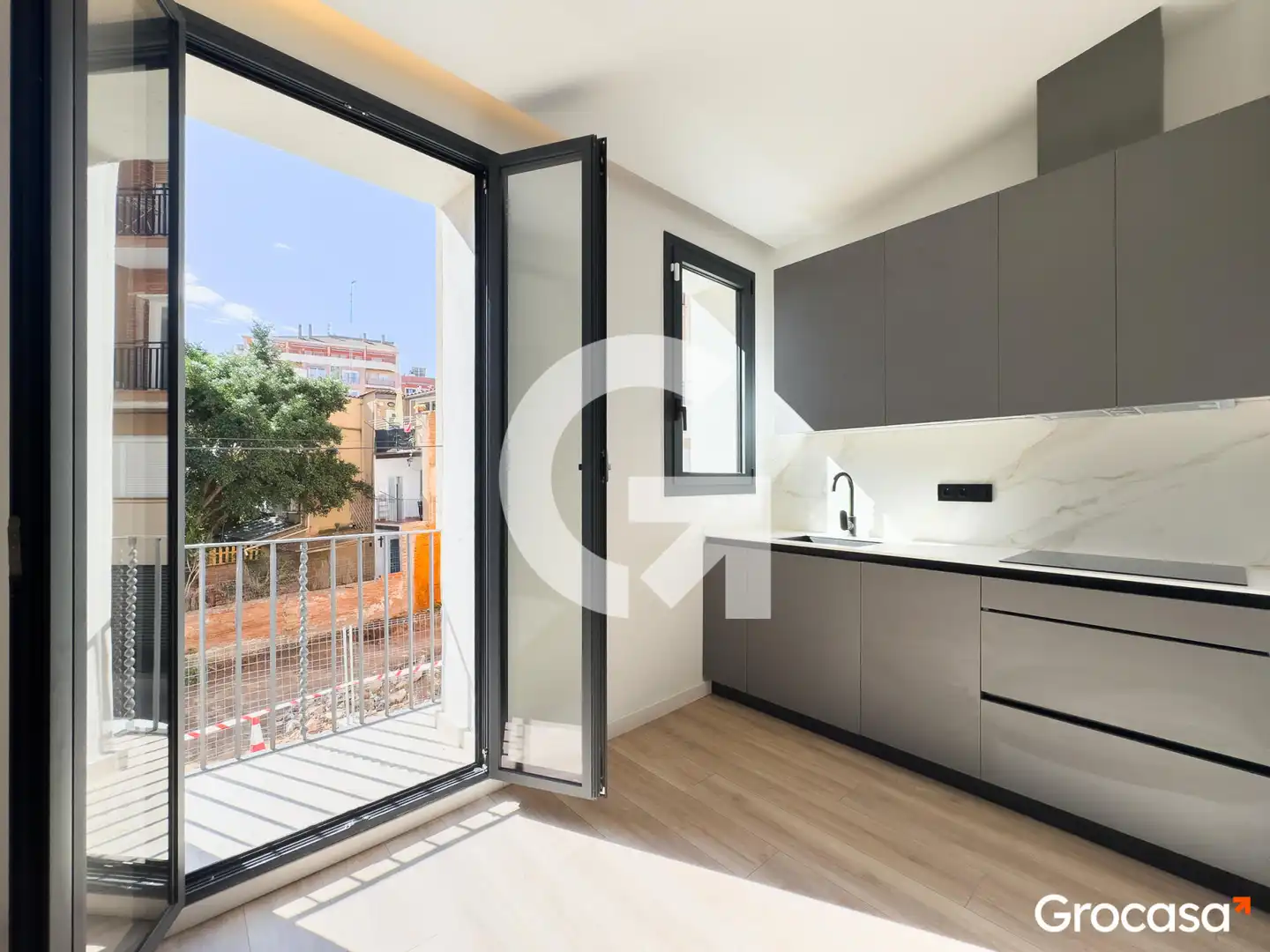 Piso con terraza en venta en Sants - Montjuïc, imagen 4