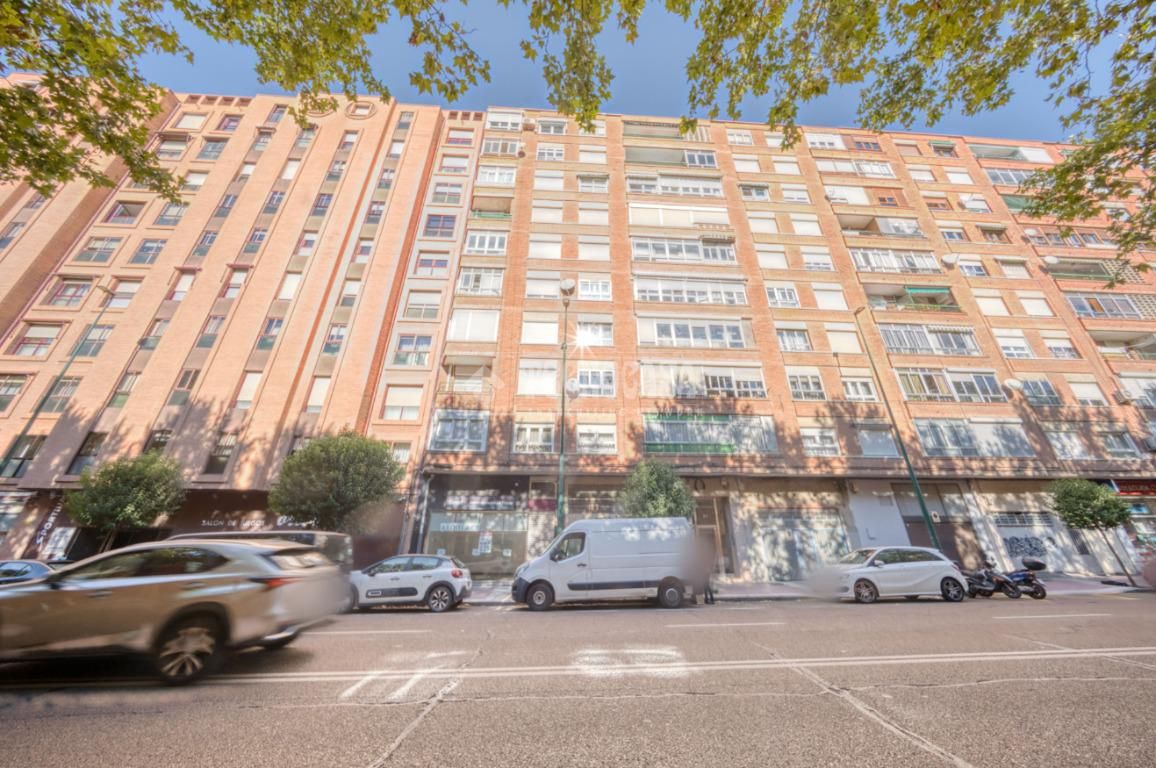 Flat for sale in Delicias