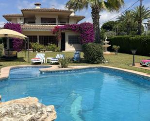 Jardí de Casa o xalet en venda en Cambrils amb Aire condicionat, Calefacció i Jardí privat