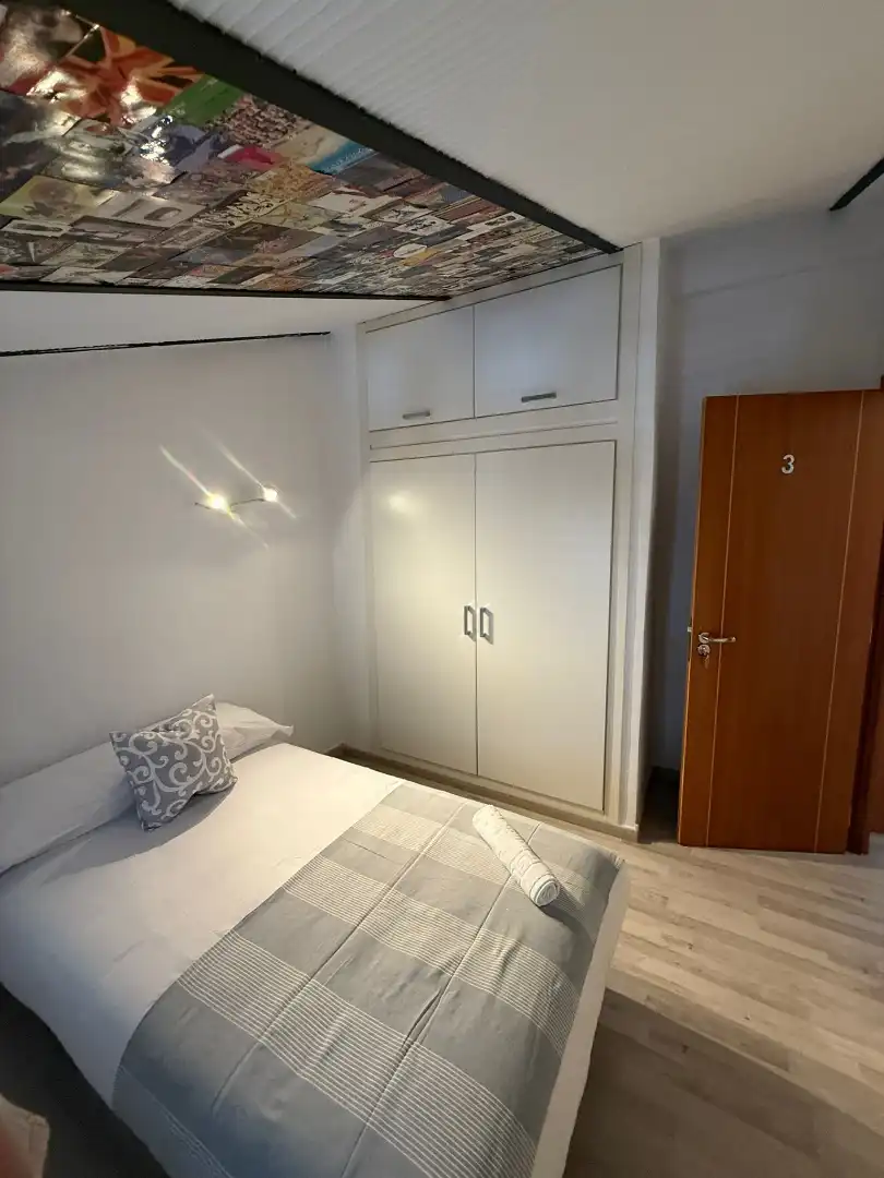 Room in Calle Alcalde Ronquillo, 20, Martiricos - La Roca - La Rosaleda