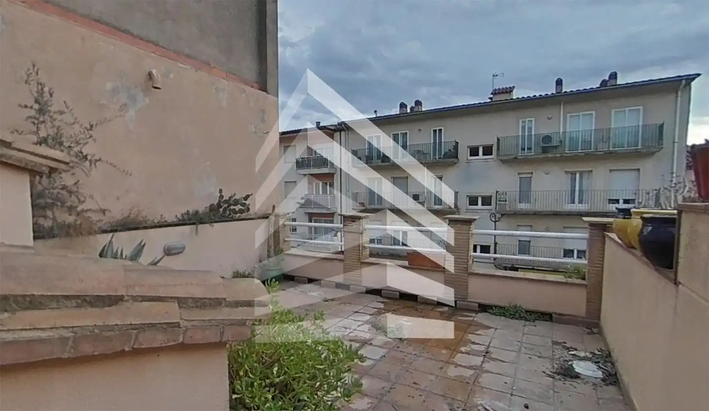 Casa amb terrassa en venda a calle Figueres, imagen 49