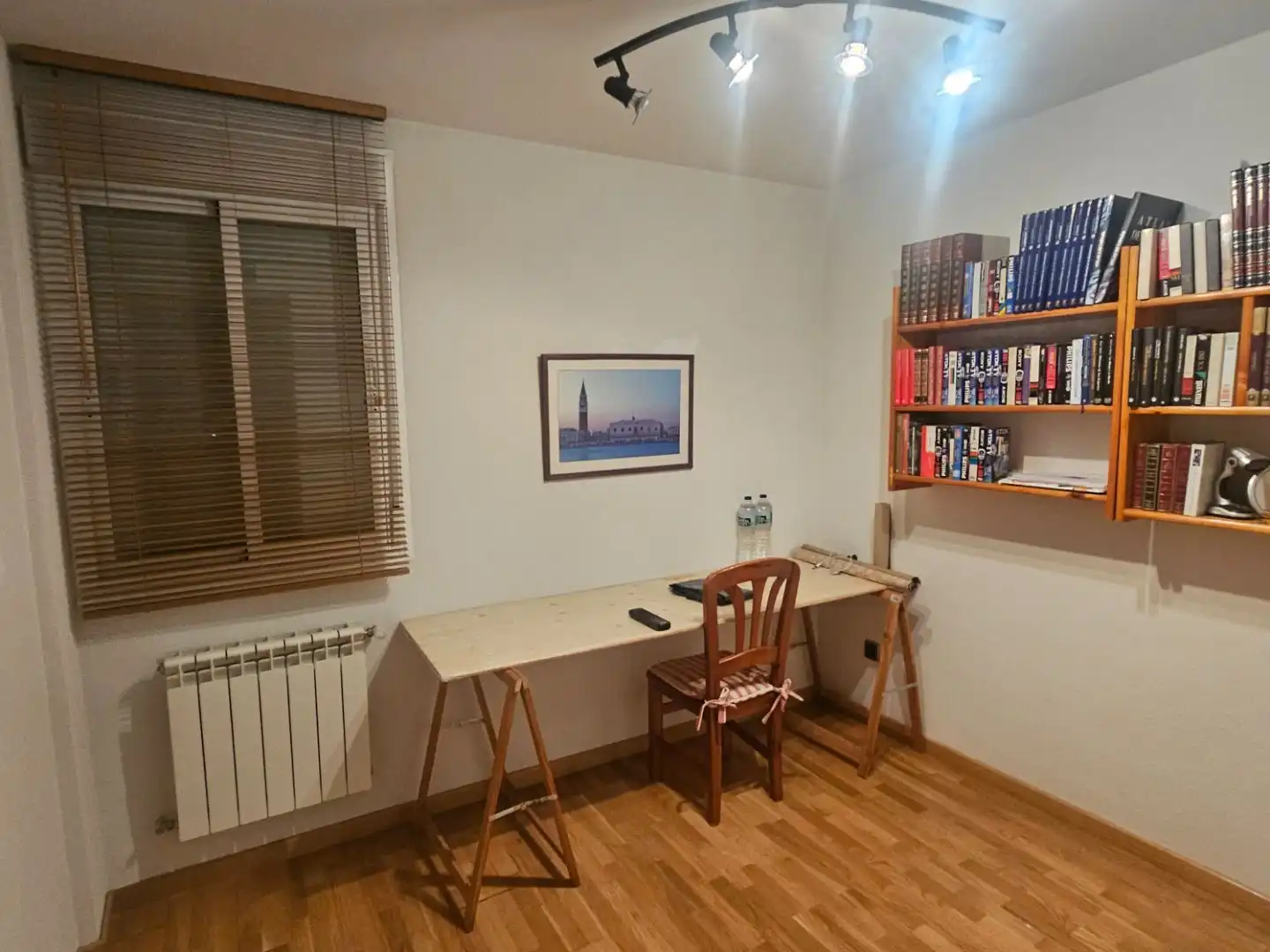 Sala d'estar de Pis en venda en Linares amb Aire condicionat i Balcó