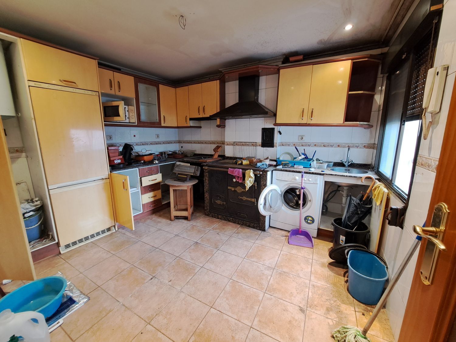 Kitchen of Flat for sale in Avilés  with Swimming Pool