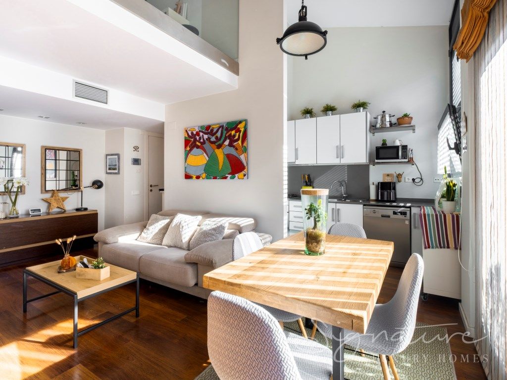 Sala d'estar de Àtic en venda en Sant Cugat del Vallès amb Aire condicionat i Terrassa