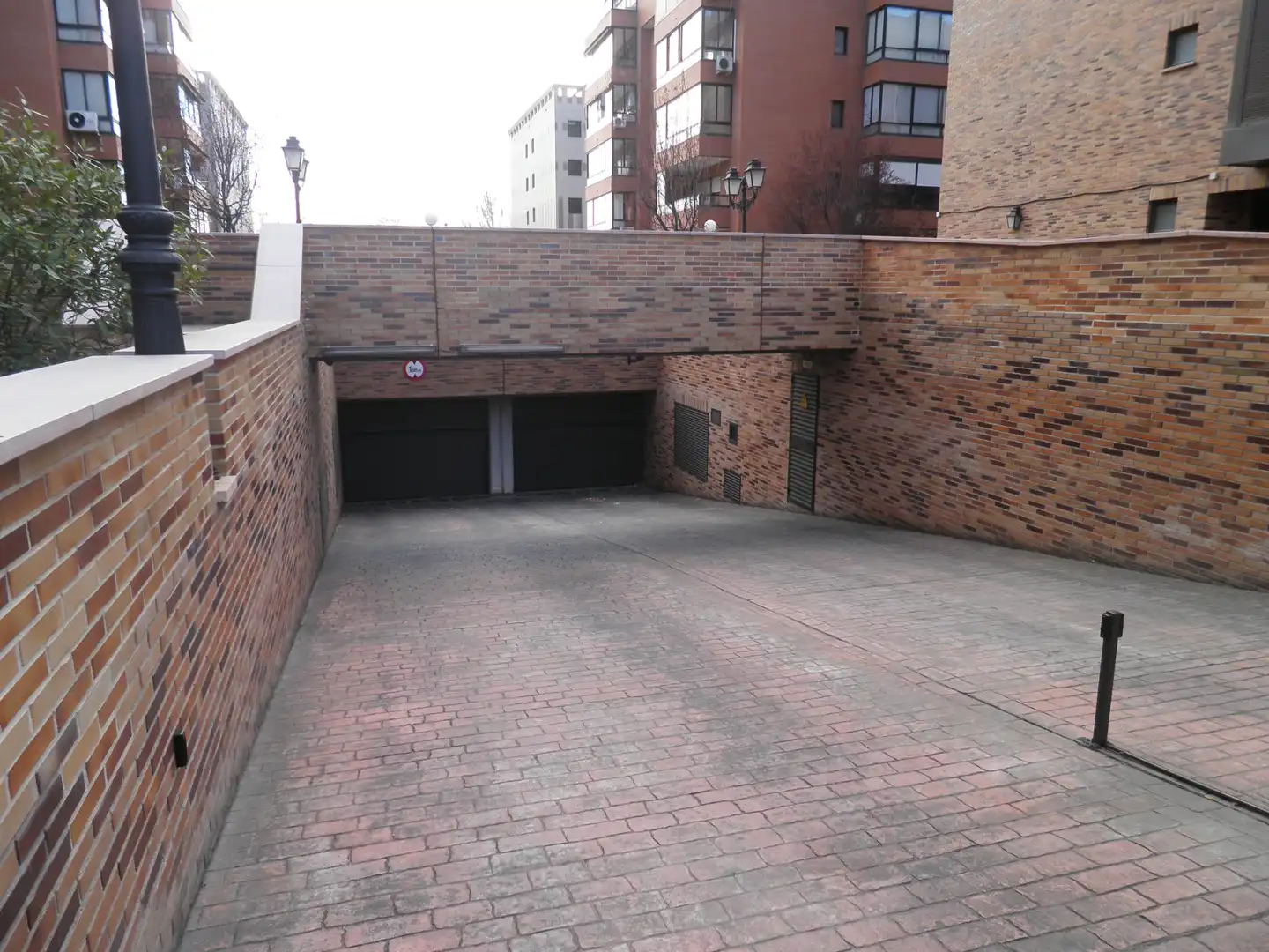 Parking de Piso de alquiler en Madrid con Aire acondicionado, Calefacción y Horno