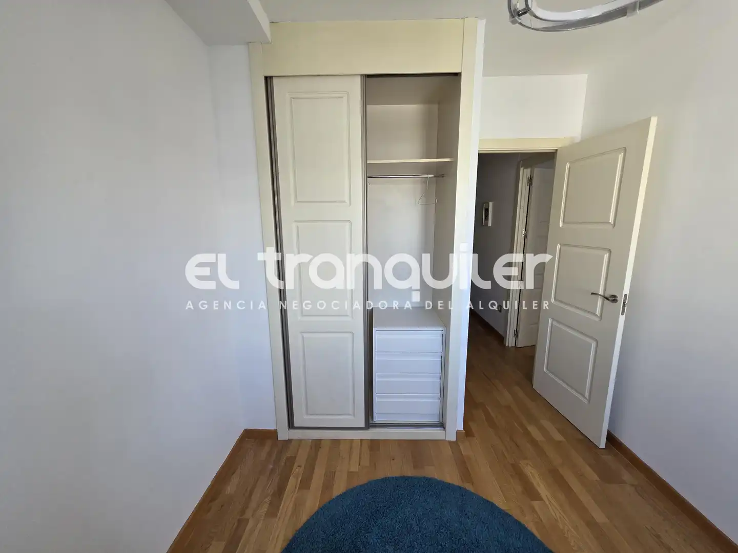 Bedroom of Flat for rent in Madrid  with Air Conditioner, Parquet flooring and Storage room