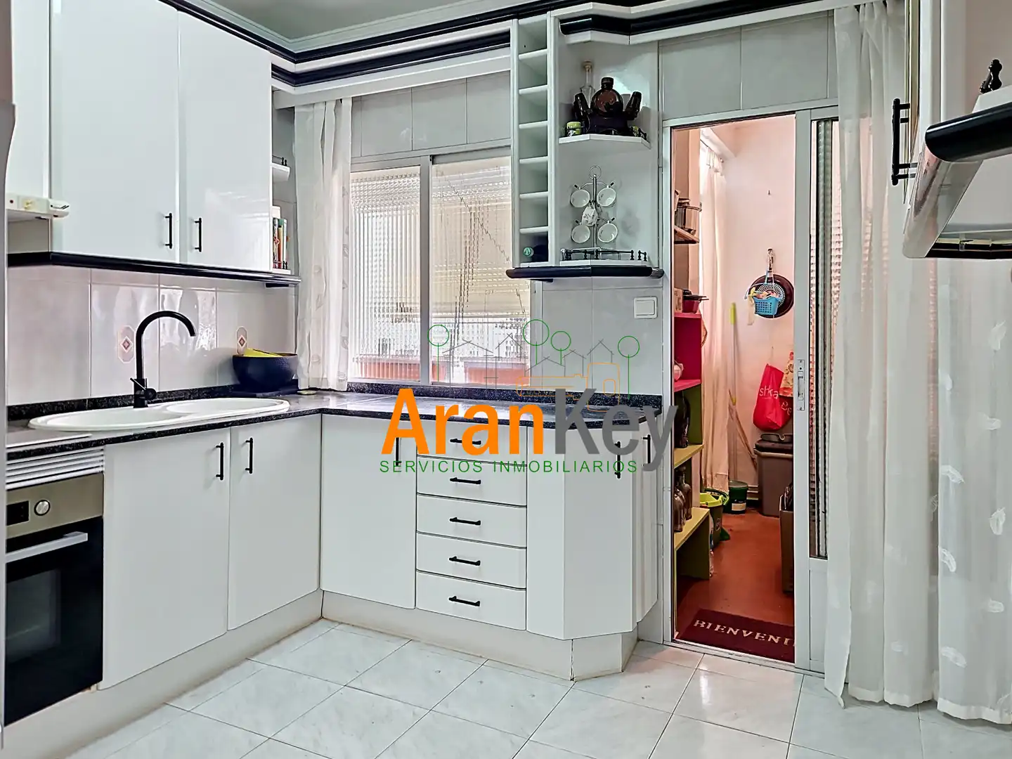 Küche von Wohnung zum Verkauf in Aranjuez mit Klimaanlage, Heizung und Terrasse
