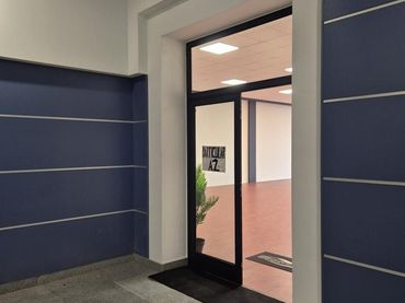 Business premises to rent in Calle Luisa Lopez Fijo 1