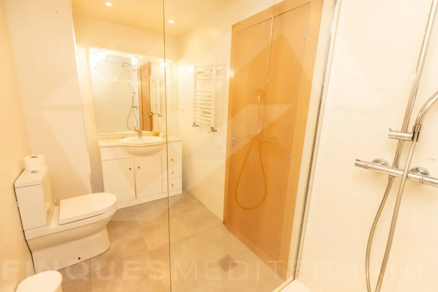 Bathroom of Flat for rent in Tarragona  with Heating, Parquet flooring and Terrace