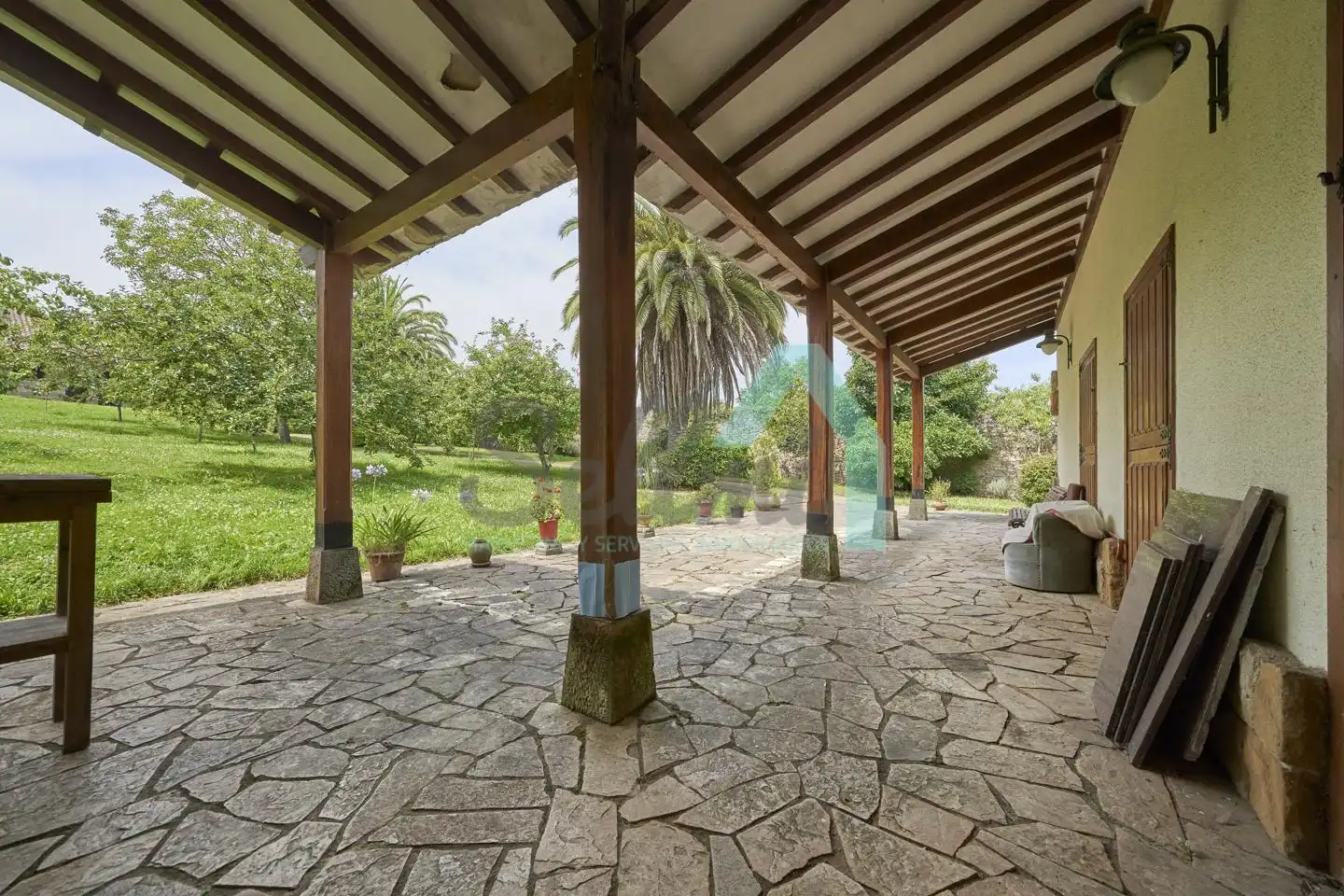 Terrassa de Casa o xalet en venda en Gijón  amb Aire condicionat, Jardí privat i Parquet