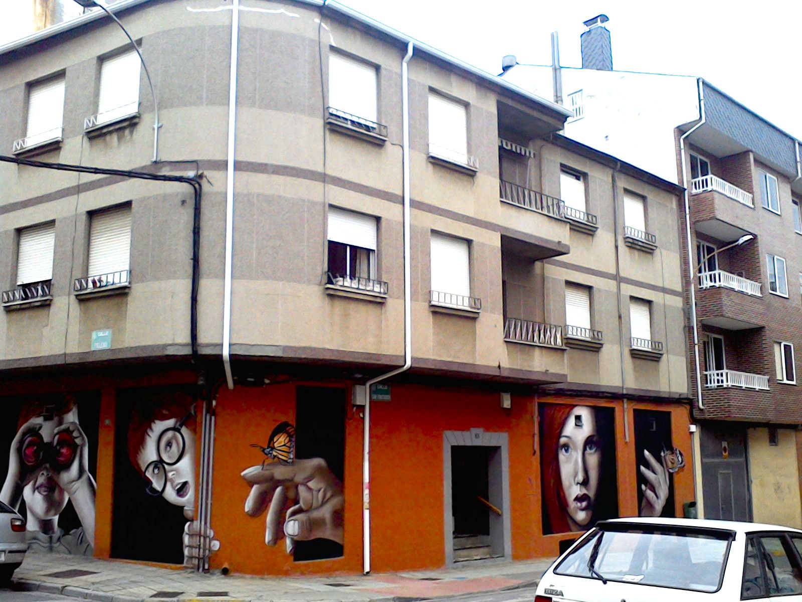 Vista exterior de Pis en venda en Ponferrada amb Balcó