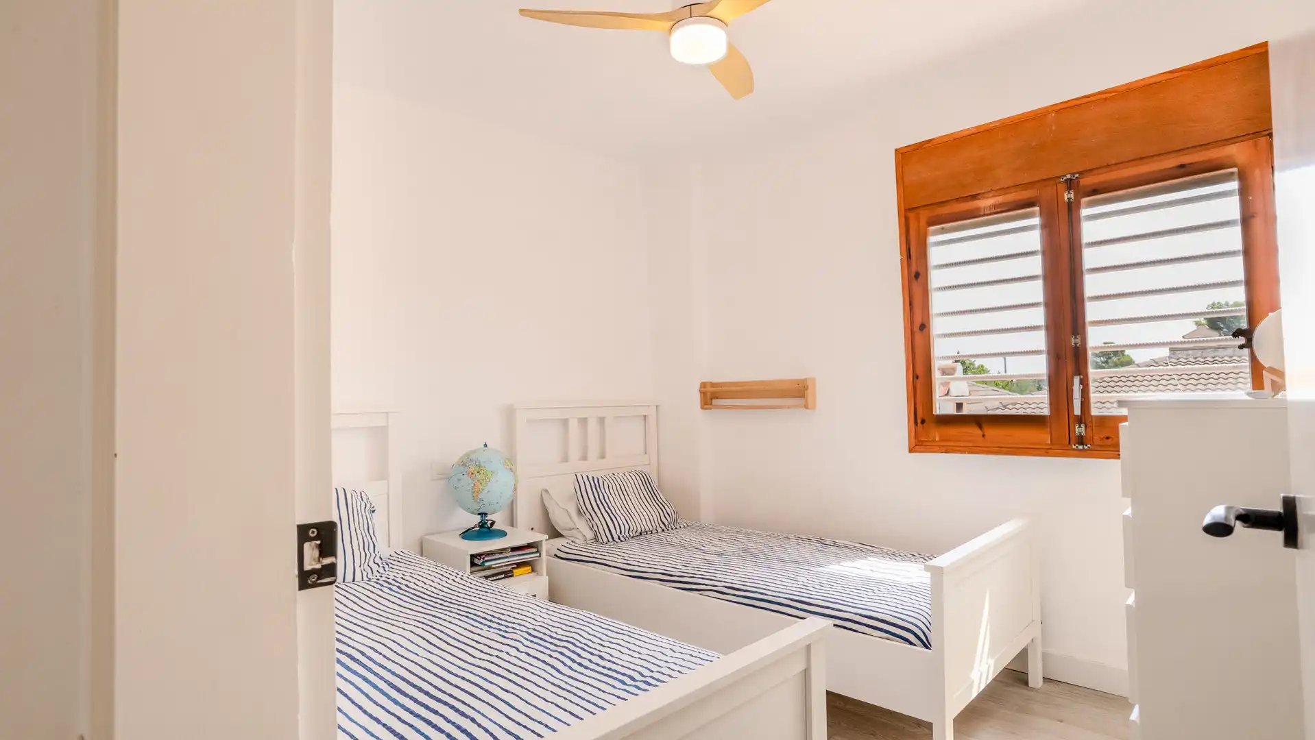 Habitación de Casa adosada en venta en L'Ametlla de Mar  con Aire acondicionado, Calefacción y Parquet