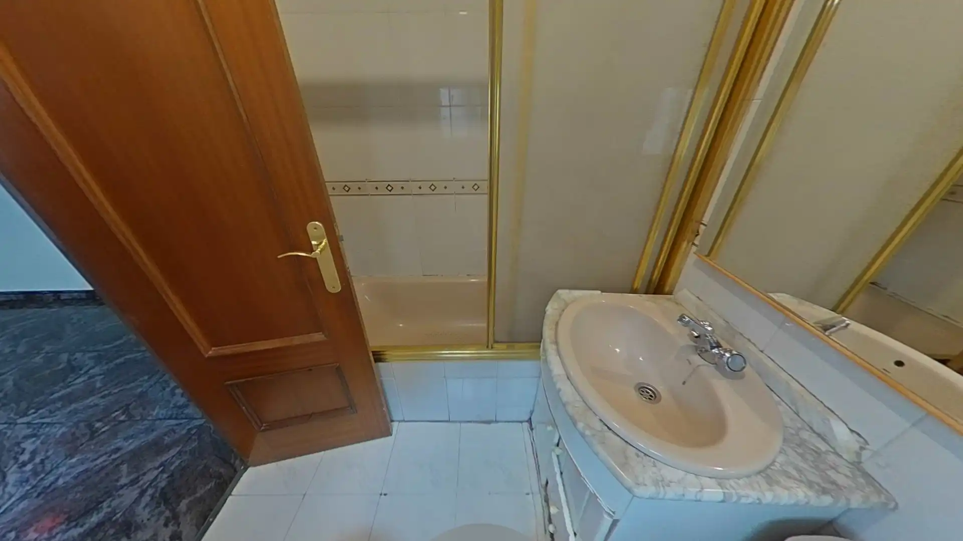 Baño de Piso en venta en Madrid con Aire acondicionado