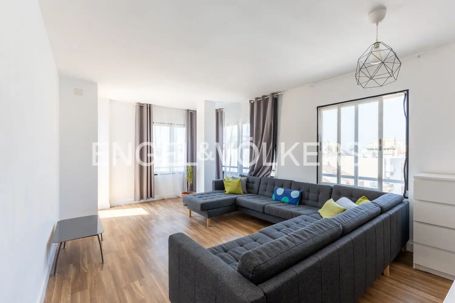 Living room of Flat for rent in Sagunto / Sagunt  with Air Conditioner, Heating and Parquet flooring