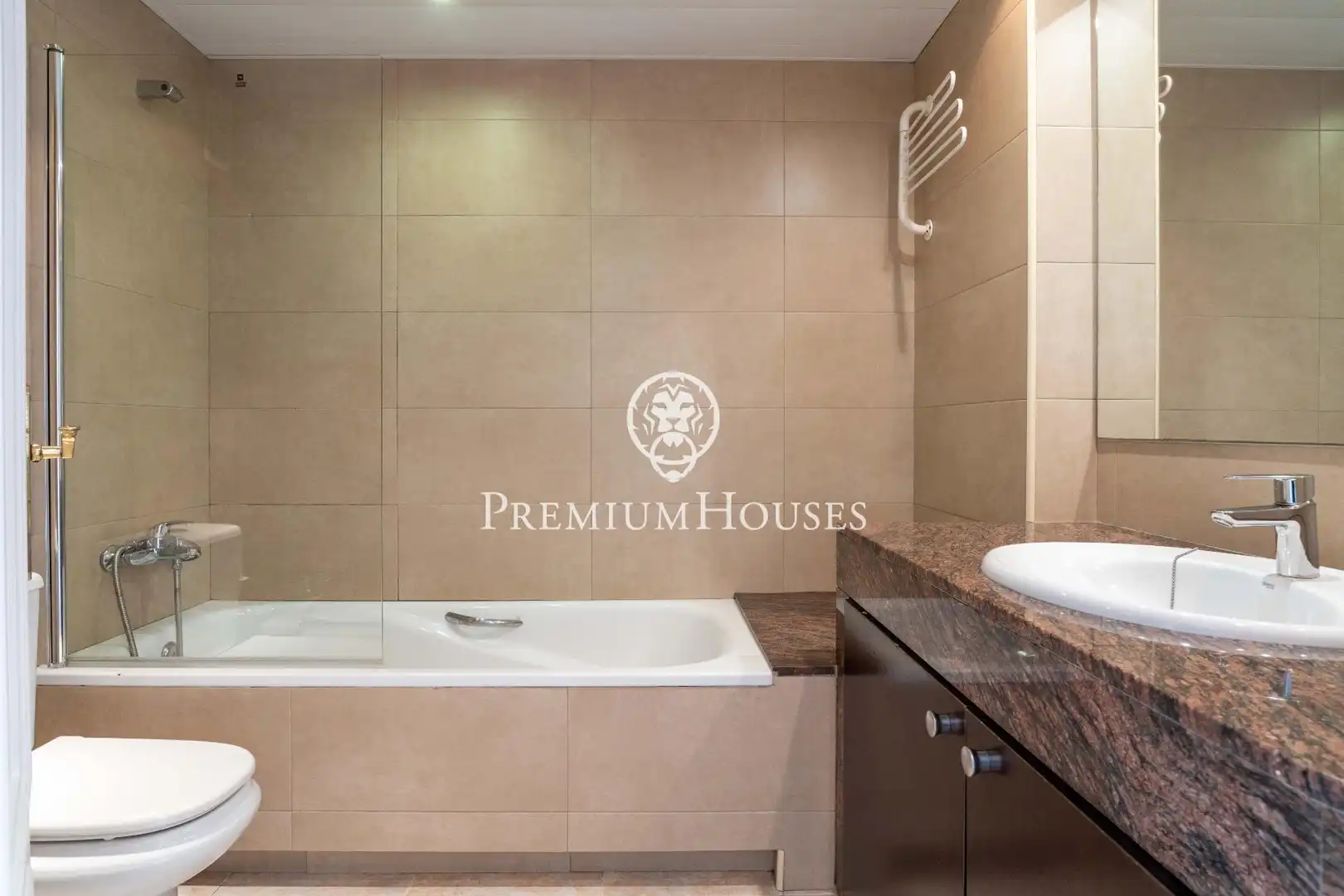 Bathroom of Attic for sale in Gavà  with Heating, Terrace and Storage room