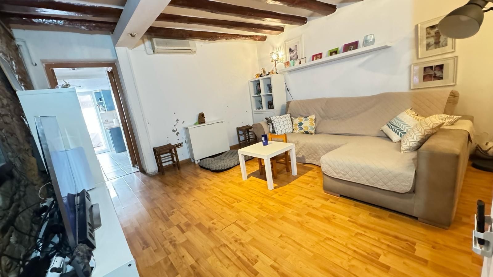 Living room of Duplex for sale in  Barcelona Capital  with Air Conditioner, Parquet flooring and Terrace