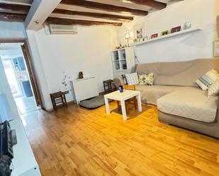 Sala d'estar de Dúplex en venda en  Barcelona Capital amb Aire condicionat, Parquet i Terrassa
