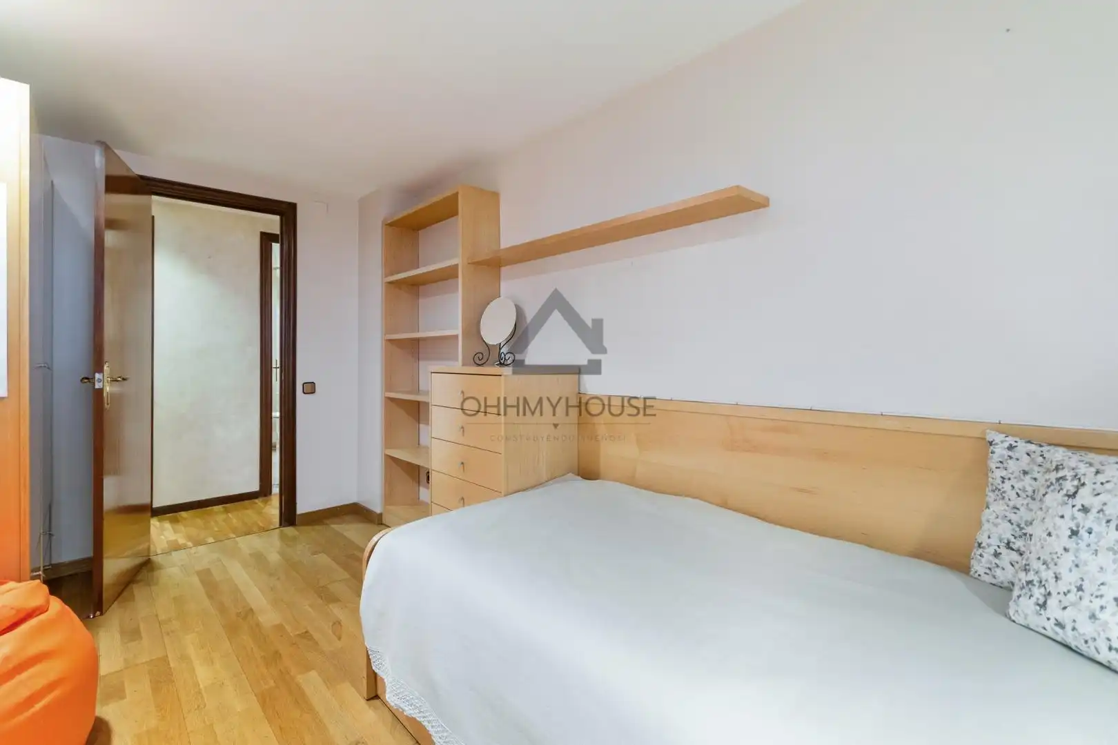 Dormitori de Apartament en venda en Horta - Guinardó