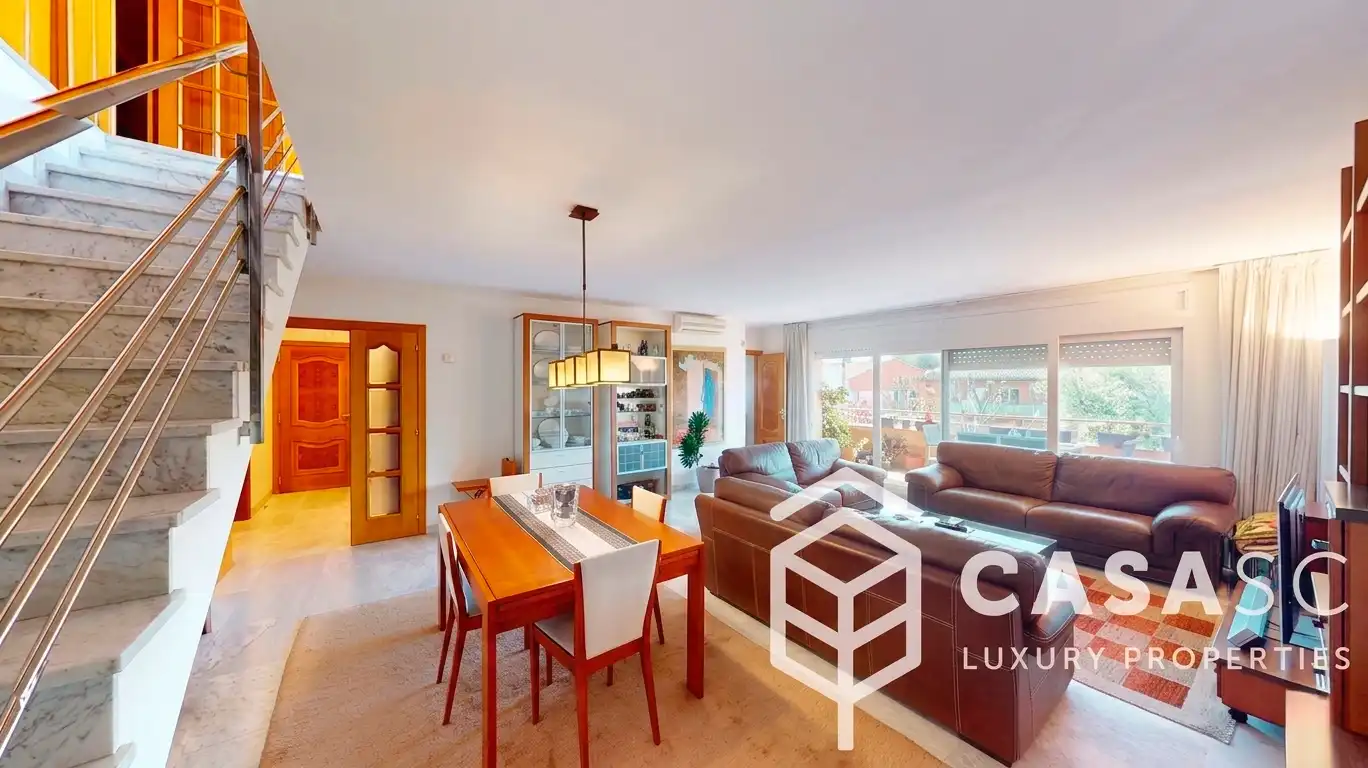 Wohnzimmer von Dachboden zum Verkauf in Sant Cugat del Vallès mit Klimaanlage, Heizung und Parkett