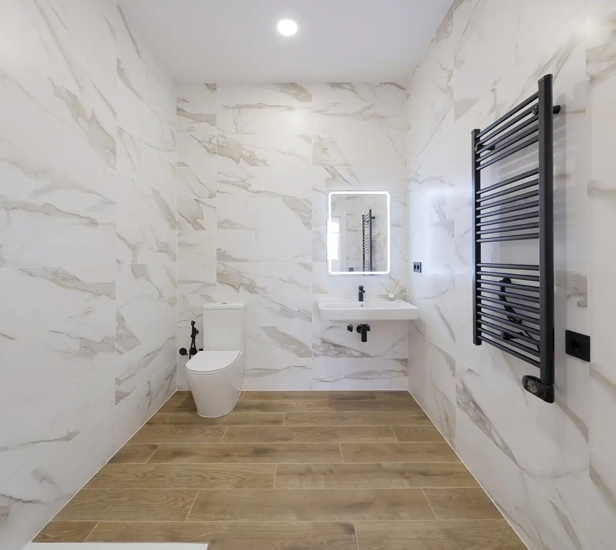 Baño de Piso en venta en Gijón  con Calefacción