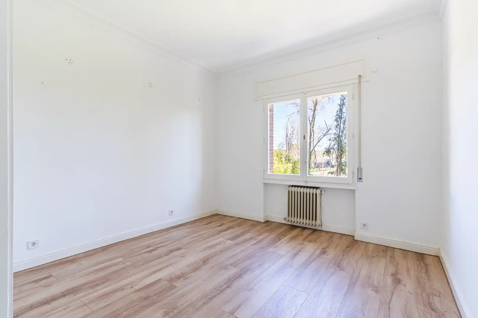 Bedroom of Houses for sale in Villanueva de la Cañada  with Air Conditioner, Heating and Private garden