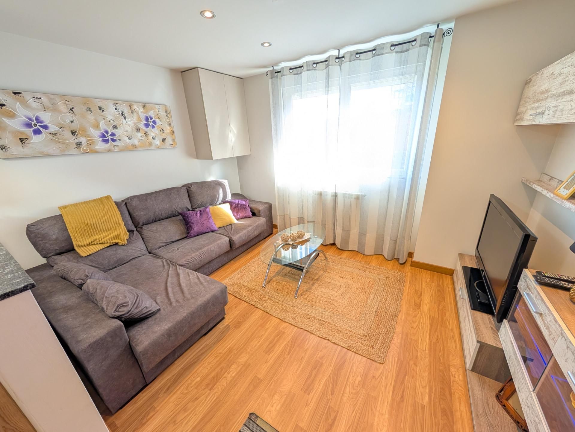 Living room of Apartment for sale in Valverde de la Virgen  with Heating and Terrace