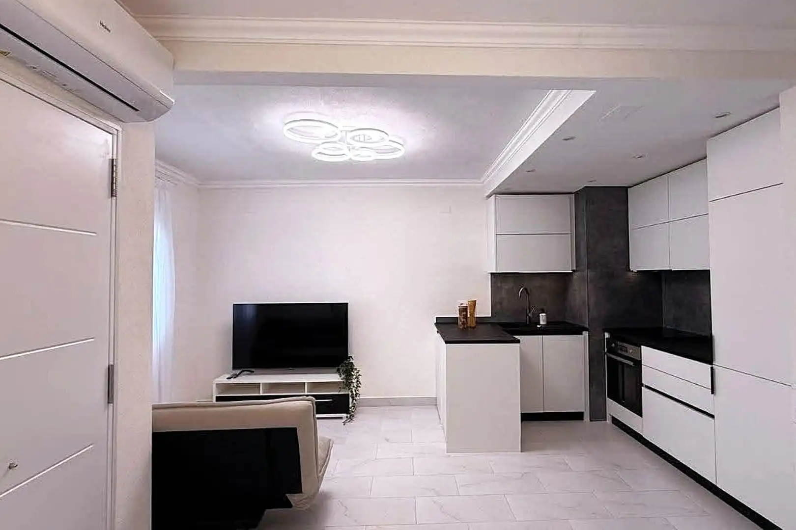 Adosado con terraza en venta en Calle C. Luxemburgo 4, imagen 3