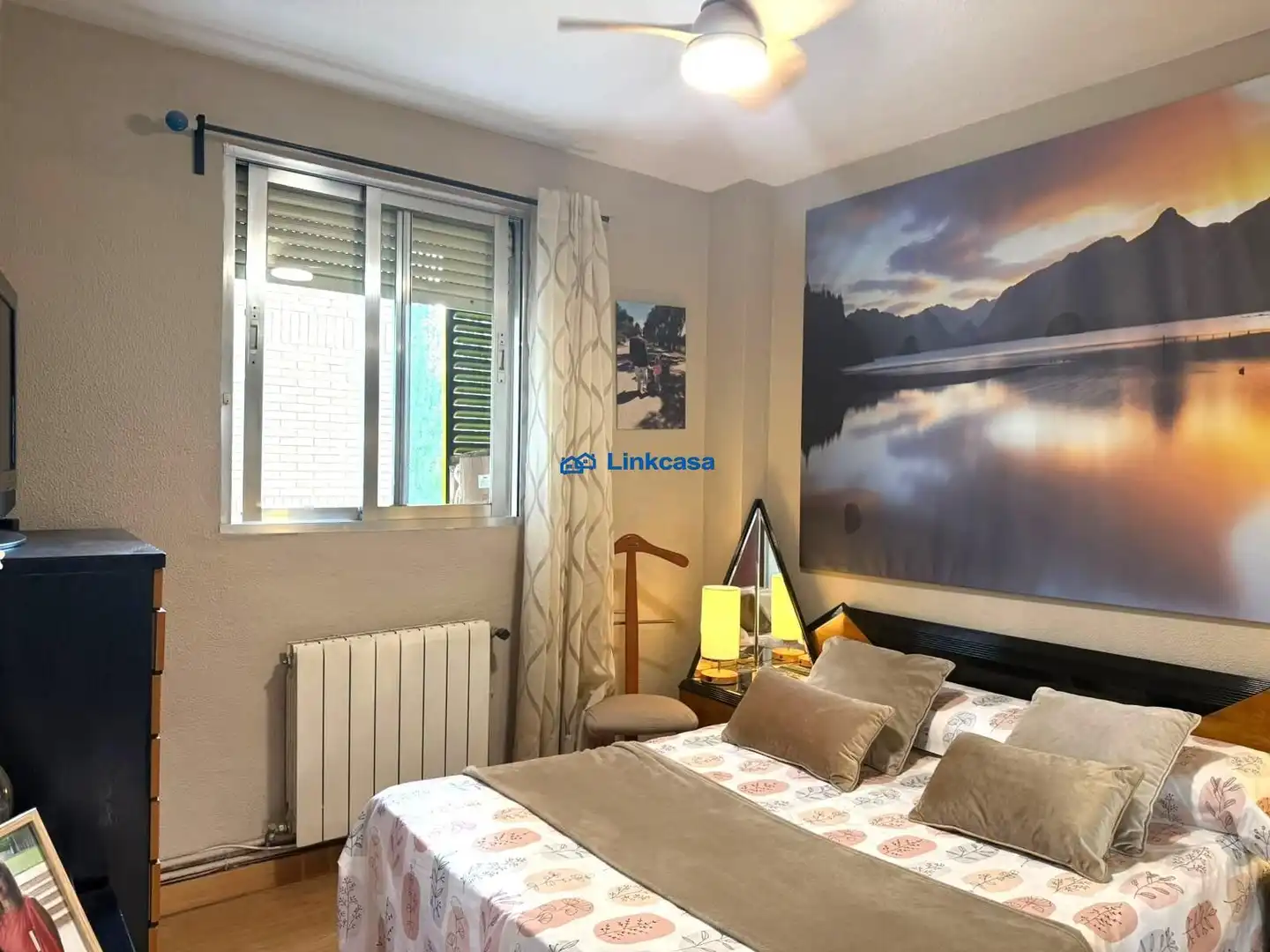 Bedroom of Flat for sale in Madrid  with Air Conditioner, Heating and Private garden